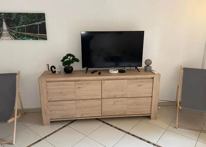 Lägenhet With Balcony -250 M From The Saint-Raphaël