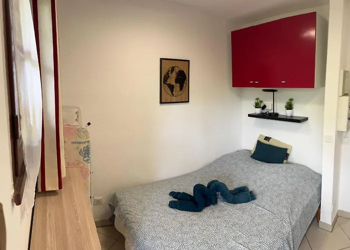 With Balcony -250 M From The Lägenhet